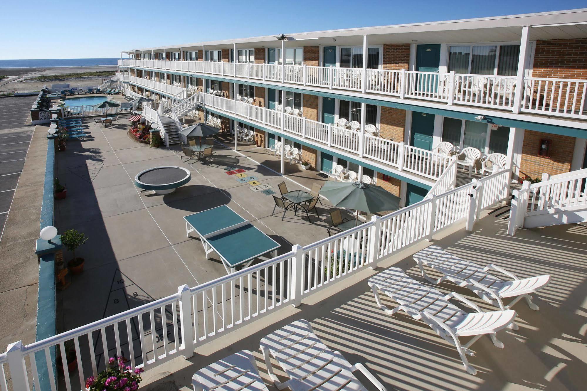 Monterey Resort Wildwood Extérieur photo